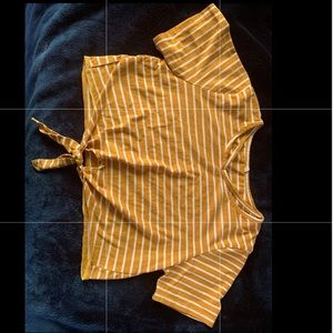 CROPPED YELLOW TIE FRONT T SHIRT